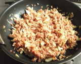 甘辛ひき肉ときのこの蒸し炒め作り方4写真