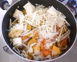 野菜たっぷりスープ【食材使いきりレシピ】作り方3写真