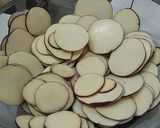 【保育研究会】さつま芋チップス作り方1写真