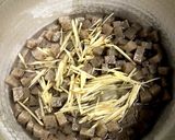 こんにゃくと大豆の甘煮作り方4写真