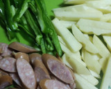 じゃがいもとウインナーのカレー炒め作り方1写真