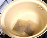 鳥手羽元とふきの簡単煮作り方3写真