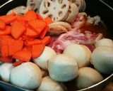 豚肩ロースと根菜のにんにくだれ煮込み作り方3写真