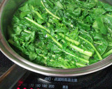 大根の葉っぱと油揚げの炒め物作り方2写真