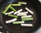 フライパンでネギ焼き　ピリ辛マヨ醤作り方2写真