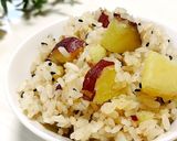 簡単すぎる！薩摩芋と挽肉の炊き込みご飯作り方6写真