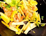 ヒレステーキ同時に海老、セロリ芋のソテー作り方2写真