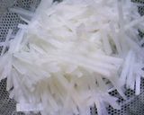 だいこんとツナと　わかめのサラダ作り方1写真