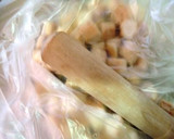 鯖缶とごぼうの軟らかスパイシー味噌バーグ作り方1写真
