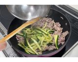 納豆とズッキーニの豚キムチ炒め★動画あり作り方11写真
