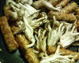 ✿ソーセージとしめじの❀簡単✿焼肉タレ焼作り方1写真