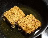 あのラーメンでチーズ玉子らーめん。作り方1写真
