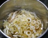 簡単！竹輪と白菜のお味噌汁☆あご出汁作り方3写真