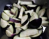 豚肉となすと長ネギの味噌炒め作り方1写真