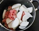 簡単で絶品！豚肉と大根の煮物作り方2写真