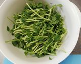 【作り置き】豆苗とささみのサラダ作り方2写真