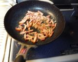 レタスとペーコンの炒め物作り方1写真