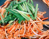 簡単✨もやしとササミの甘辛♪甜麺醤炒め作り方8写真