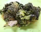 夕食♪フライパンで高菜なめこ豆腐の炒め煮作り方1写真