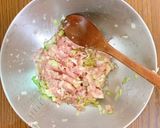 余った餃子の肉だねで卵焼き作り方1写真