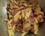 豚肉とフライドポテトのにんにく味噌春巻き作り方1写真