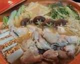 コク旨！【鶏肉のガーリック味噌バター鍋】作り方9写真