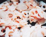 レンコンとゴボウの根菜きんぴら作り方1写真
