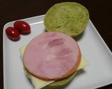 青汁で☆緑色のフワフワ手捏ねパン作り方12写真