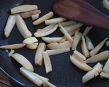 材料3つ♪絶品れんこんチーズきんぴら作り方2写真