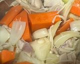 簡単！蕪とチキンのシチュー🍽️葉も彩に🥬作り方3写真