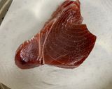 薫製にした鮪のにんにく・わさび・葱まみれ作り方1写真