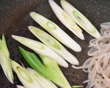 牛肉と糸こんにゃくのすき煮作り方3写真