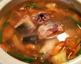 【熱々鍋】鯖缶で旨辛キムチ鍋作り方3写真