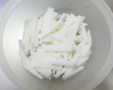 簡単副菜☆山芋のめんつゆ梅肉おかか和え作り方1写真