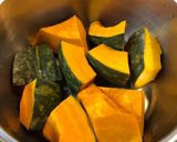 かぼちゃと干し葡萄の甘煮作り方1写真
