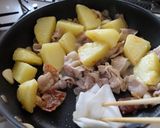 【時短】豚肉とじゃが芋のガーリック炒め作り方4写真