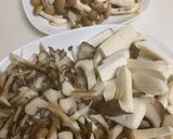 鶏肉ときのこのクリームマスタード煮作り方1写真