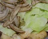 食べる味噌汁・6～ゴボウ　椎茸　油揚げ…作り方2写真