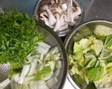 ベーコン入り☆豆苗と白菜の中華風炒め作り方1写真