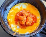 鶏の唐揚げ エビチリ風玉子とじ丼作り方4写真