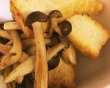 きのこと厚揚げのニンニクオリーブ炒め作り方4写真