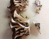 15分で作る、マイタケの炒め物作り方1写真