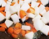 ツナと大根の煮物（*´˘`*）♡作り方1写真