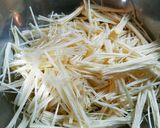 島らっきょうの葉とえのきのバタポン酢炒め作り方4写真
