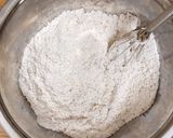 簡単ヘルシー☆サクザグザ全粒粉ビスケット作り方1写真