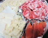 冬にポカポカ!【豚しゃぶの鶏がら塩麹鍋】作り方2写真
