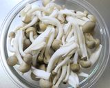 レンジ☆しめじのわさびとろろ(山芋)和え作り方1写真
