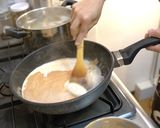 ハワイのアランチーノのウニクリームパスタ作り方4写真