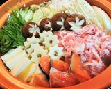 冬にポカポカ!【豚しゃぶの鶏がら塩麹鍋】作り方5写真