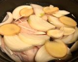 鶏手羽元の塩じゃがバタースープ煮作り方2写真